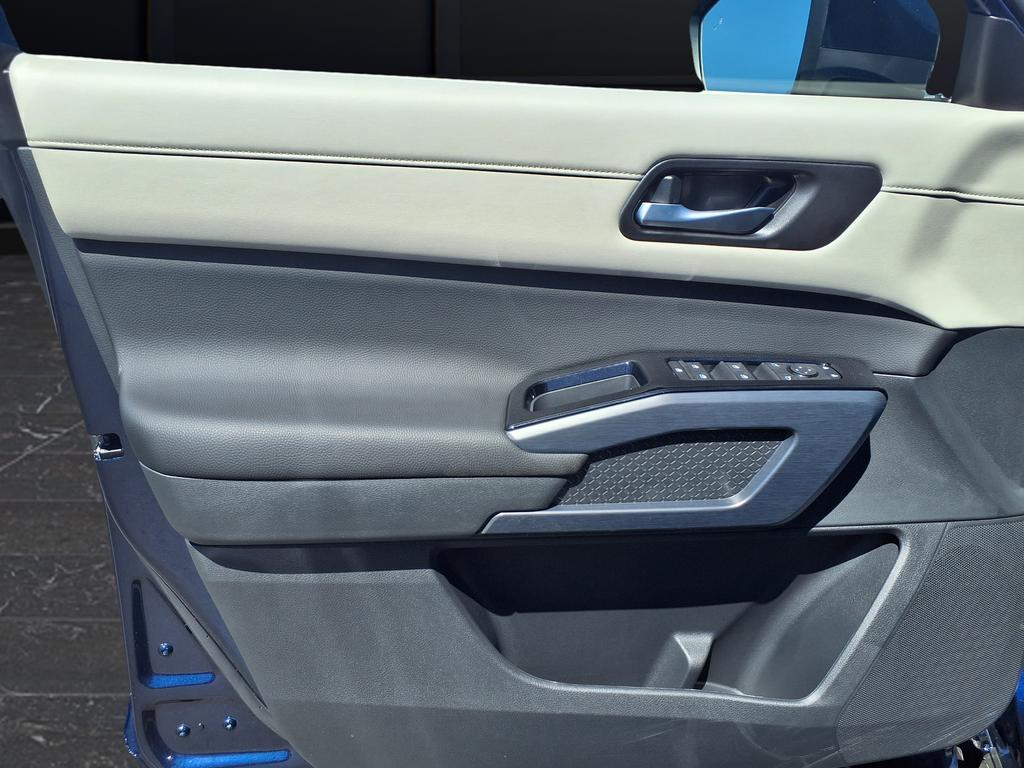 new 2026 Nissan Pathfinder car, priced at $40,378