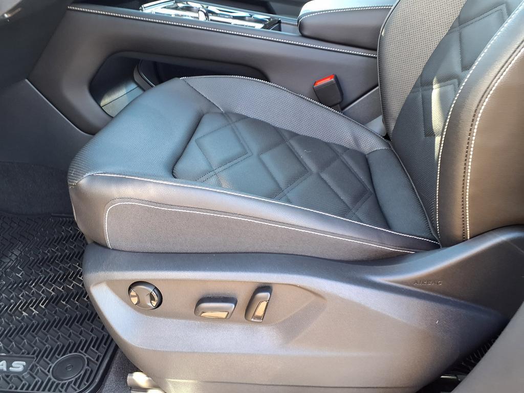 new 2026 Volkswagen Atlas car, priced at $44,205