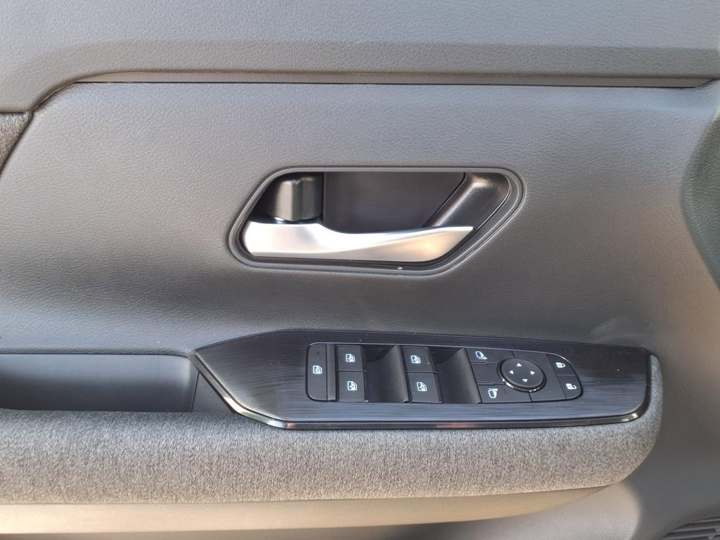 new 2026 Nissan Kicks car, priced at $25,574