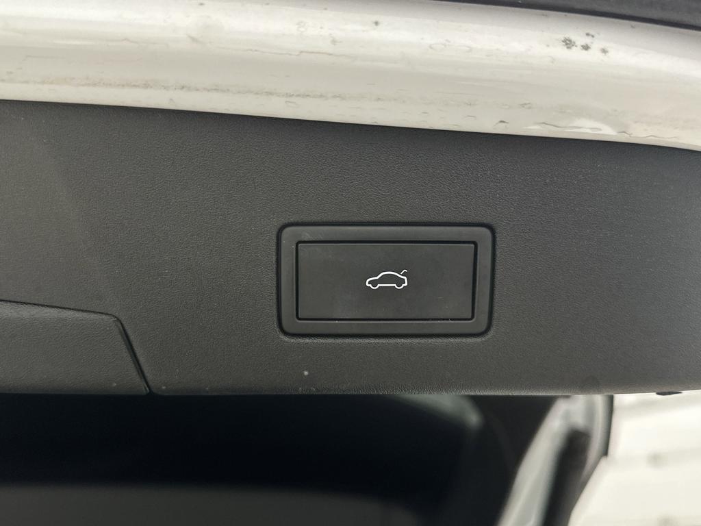 used 2021 Volkswagen ID.4 car, priced at $18,771