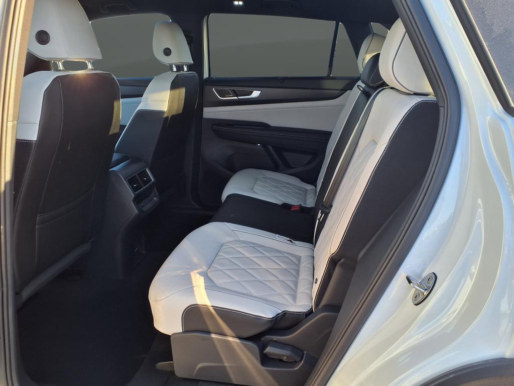 new 2026 Volkswagen Atlas Cross Sport car, priced at $50,795