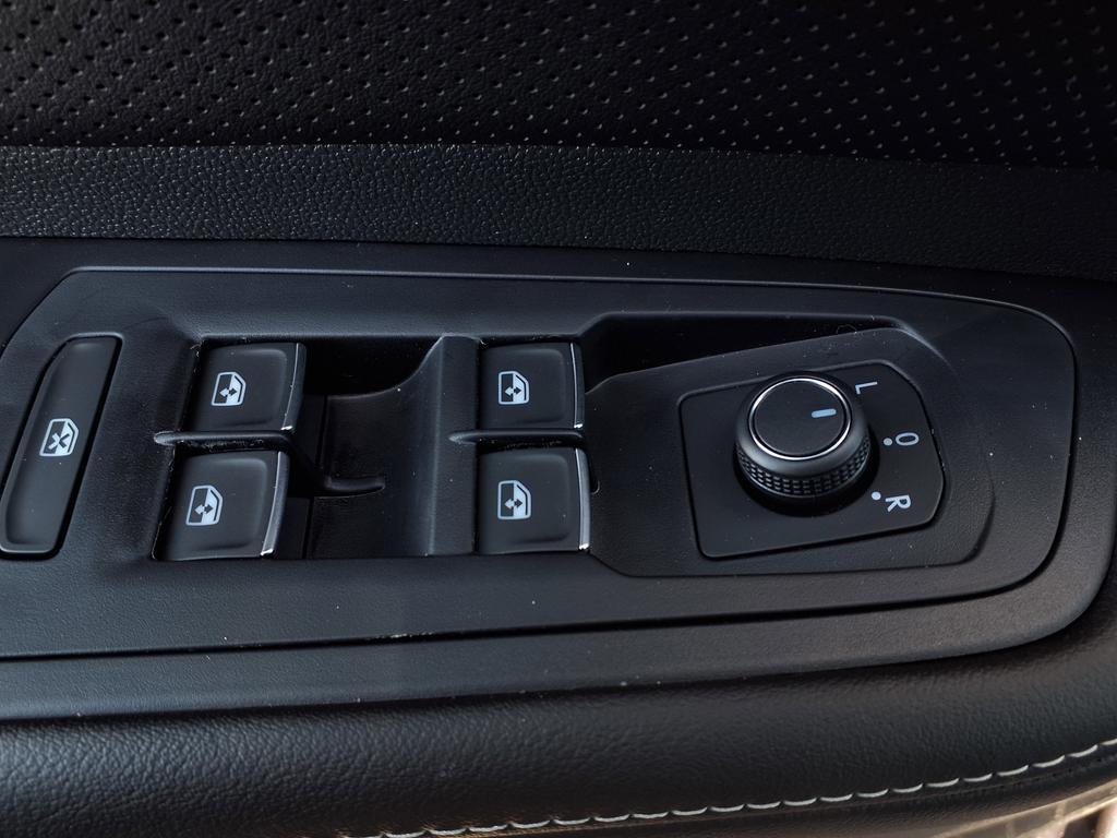 new 2026 Volkswagen Atlas car, priced at $46,531