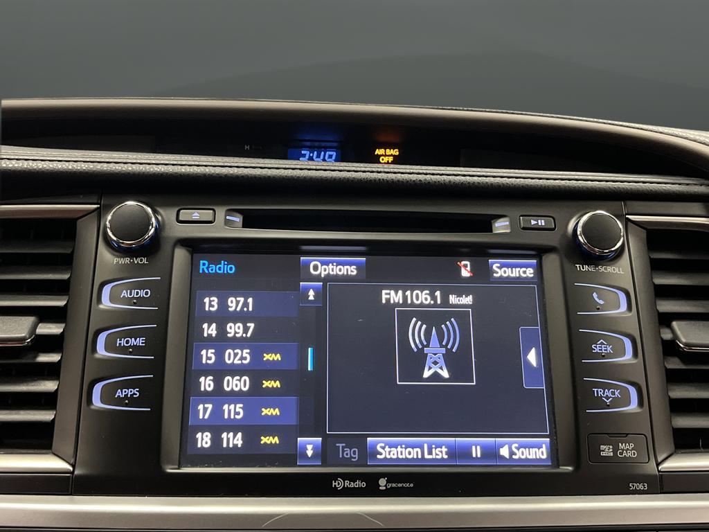 used 2015 Toyota Highlander car, priced at $19,128