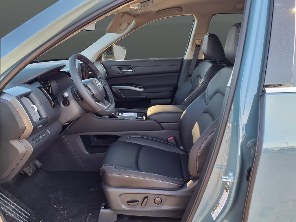 new 2026 Nissan Pathfinder car, priced at $42,524