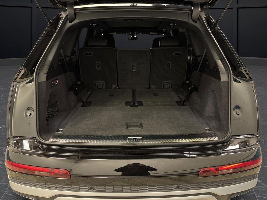 used 2025 Audi Q7 car, priced at $57,377