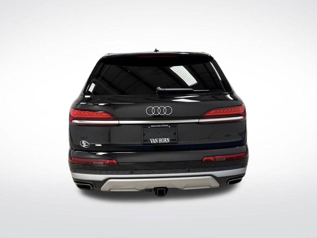 used 2025 Audi Q7 car, priced at $57,377