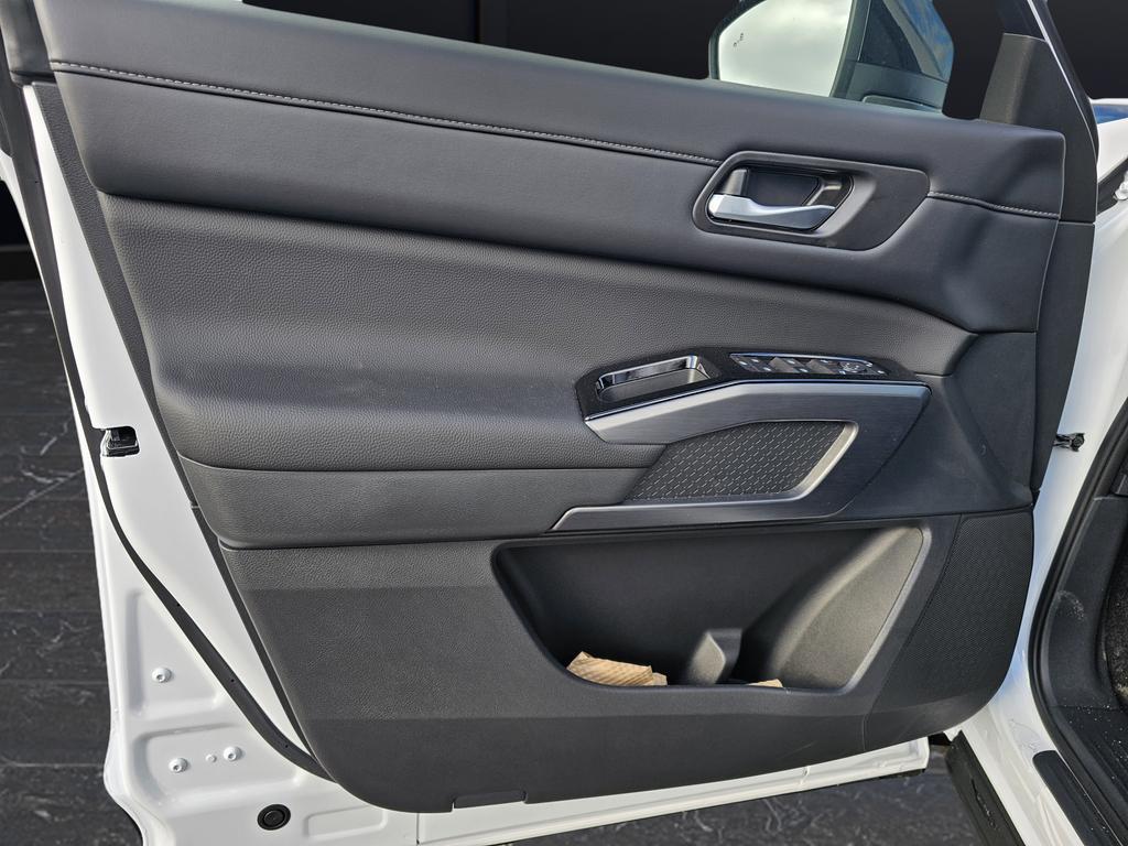 new 2026 Nissan Pathfinder car, priced at $42,524