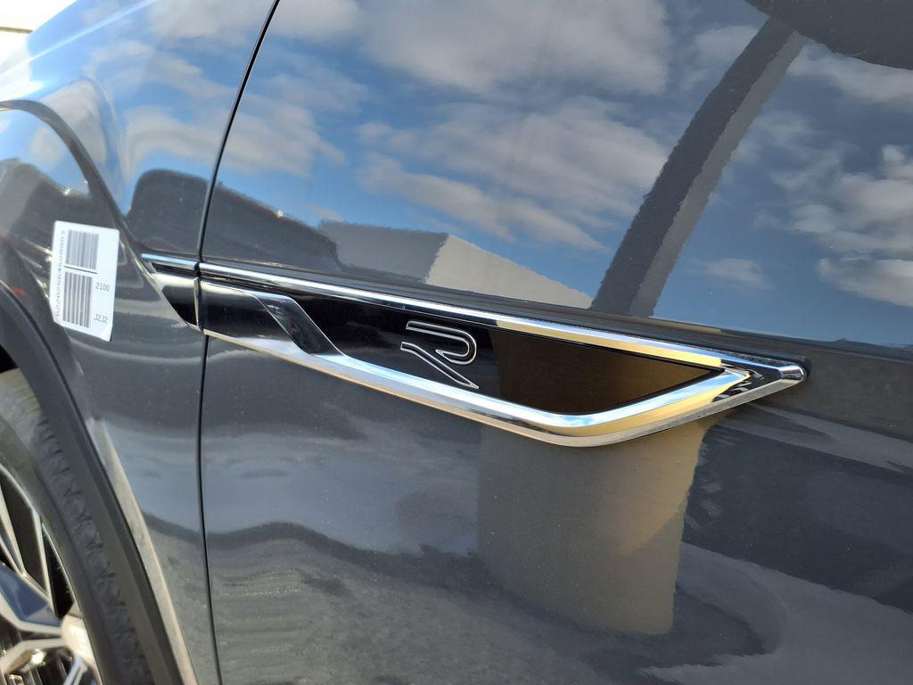 new 2026 Volkswagen Atlas car, priced at $51,197