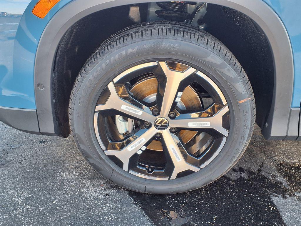 new 2026 Volkswagen Tiguan car, priced at $34,894