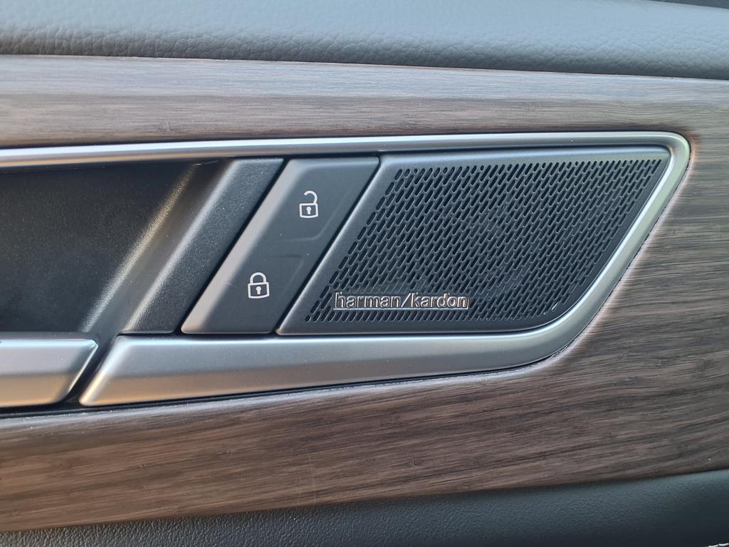 new 2026 Volkswagen Atlas car, priced at $51,353