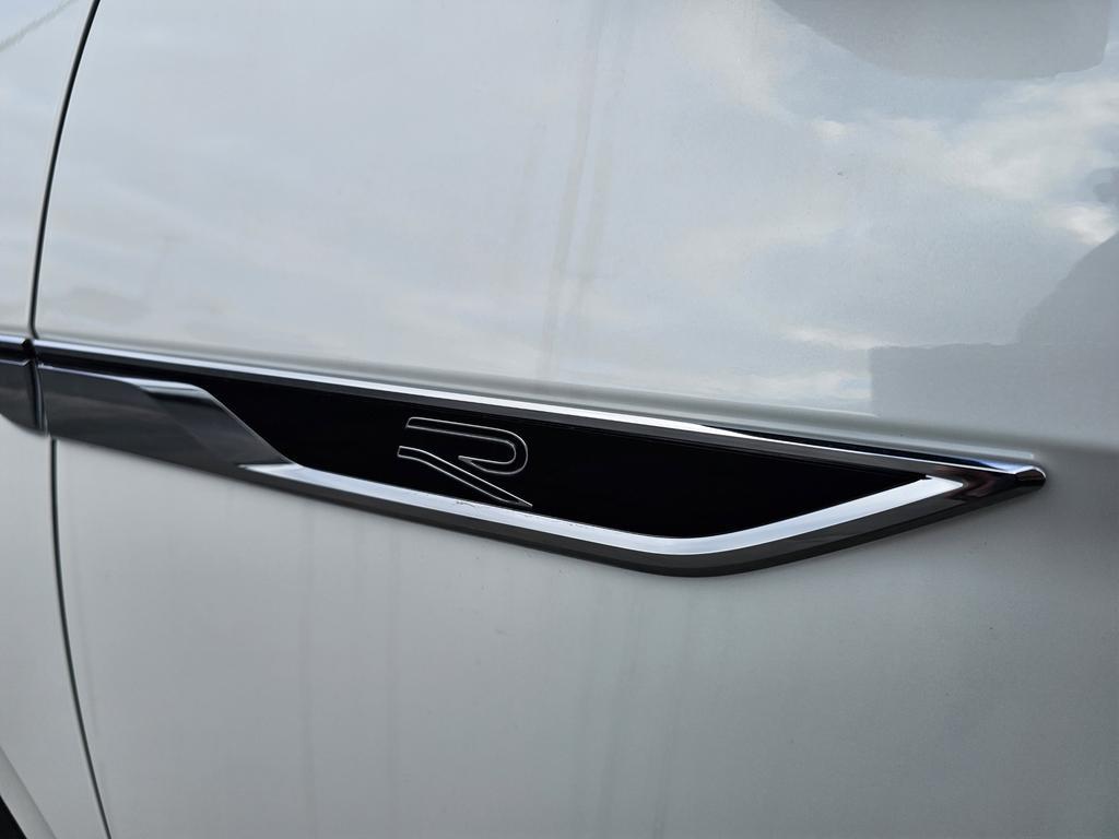 new 2026 Volkswagen Atlas car, priced at $52,197