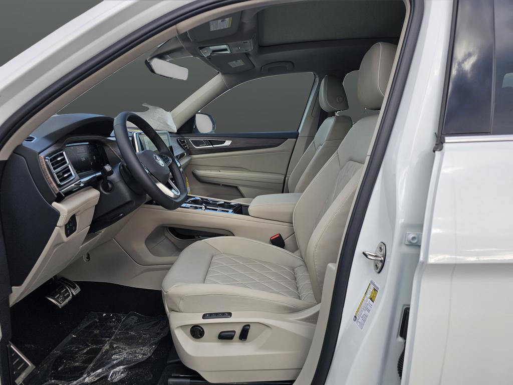 new 2026 Volkswagen Atlas car, priced at $52,197