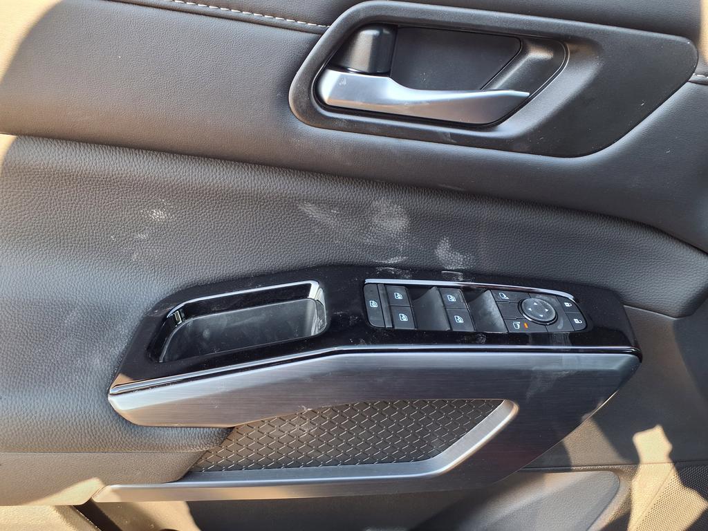 new 2026 Nissan Pathfinder car, priced at $42,524