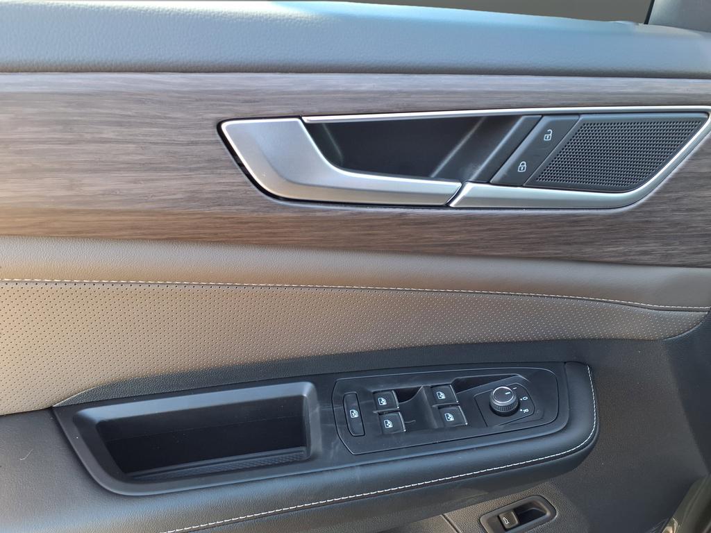 new 2026 Volkswagen Atlas car, priced at $47,024