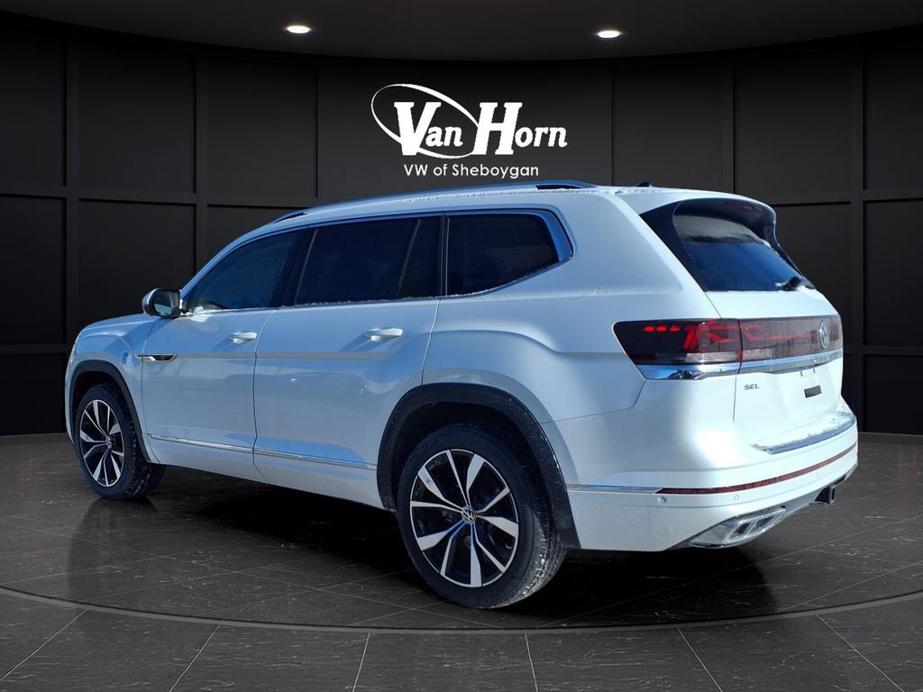 new 2026 Volkswagen Atlas car, priced at $51,197