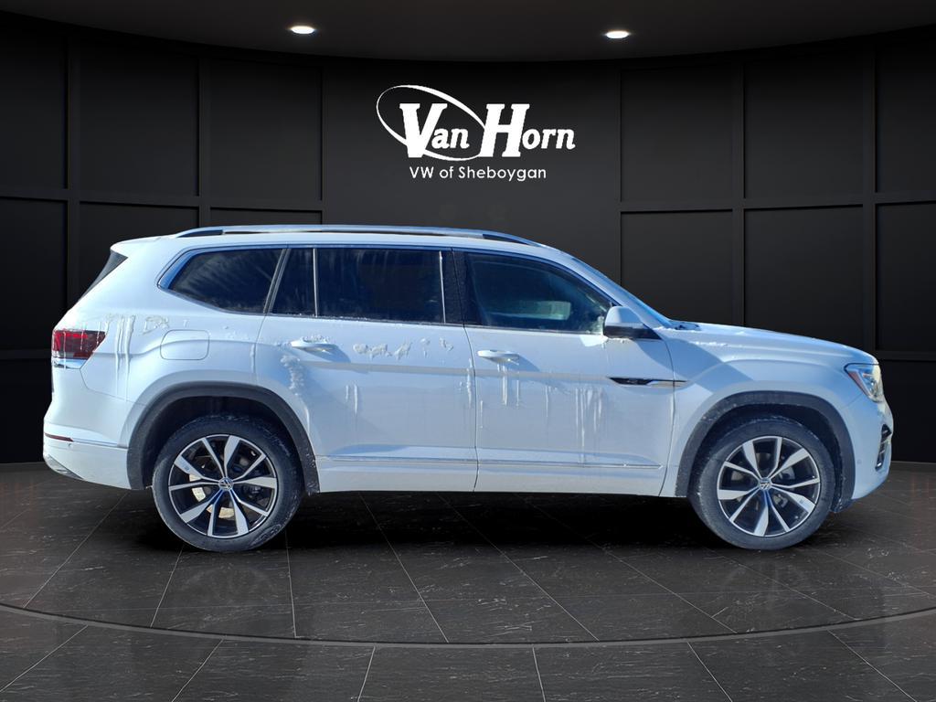 new 2026 Volkswagen Atlas car, priced at $51,197