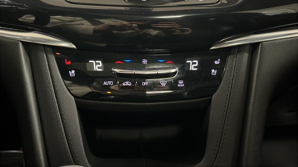 used 2021 Cadillac XT6 car, priced at $25,815