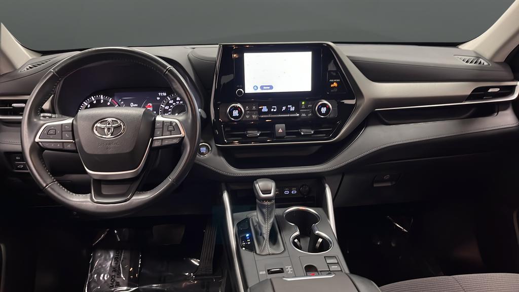 used 2023 Toyota Highlander car, priced at $30,228