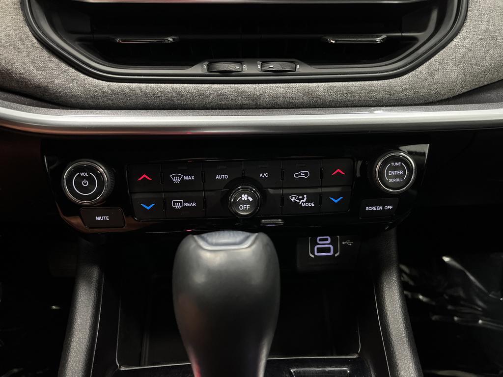 used 2022 Jeep Compass car, priced at $16,622