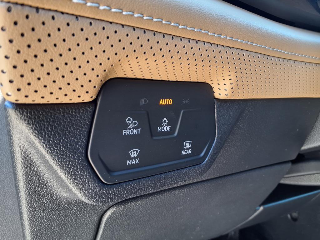 new 2026 Volkswagen Atlas Cross Sport car, priced at $42,590