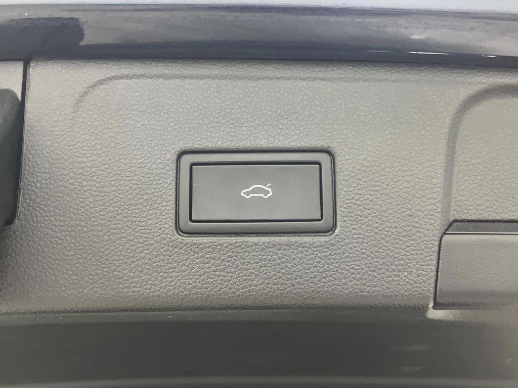 used 2021 Volkswagen Atlas car, priced at $21,998