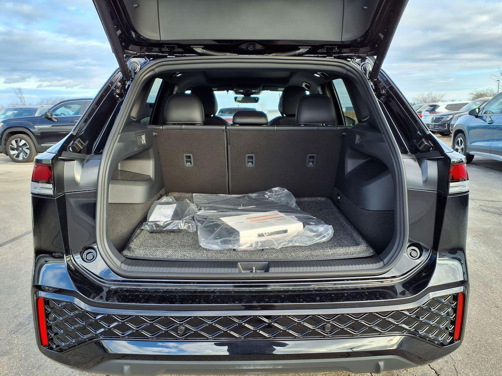 new 2026 Volkswagen Tiguan car, priced at $38,549