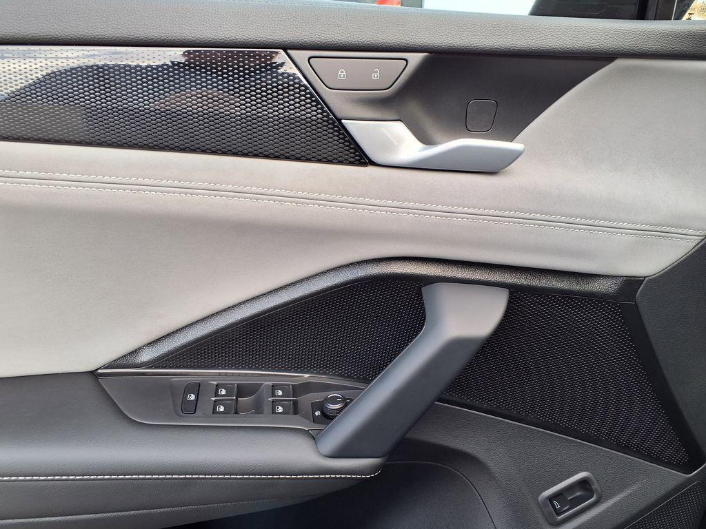 new 2026 Volkswagen Tiguan car, priced at $38,549