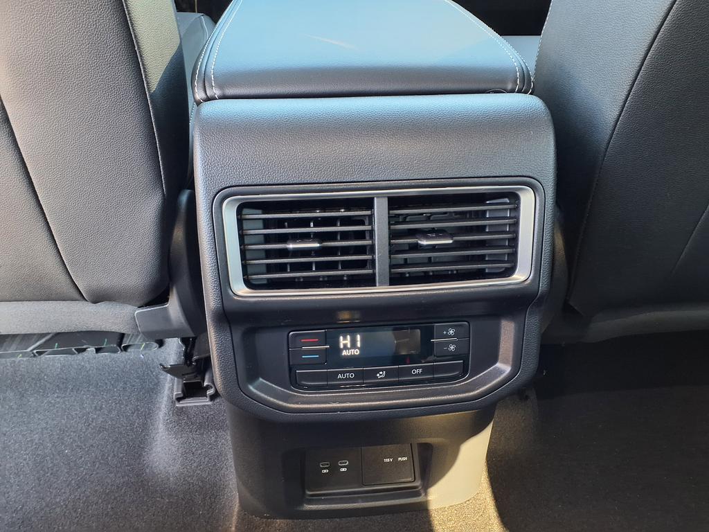 new 2026 Volkswagen Atlas car, priced at $44,758