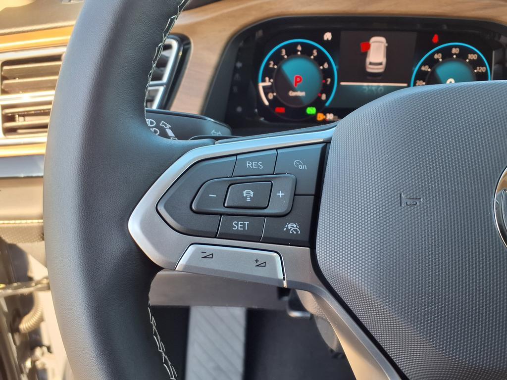 new 2026 Volkswagen Atlas car, priced at $44,758