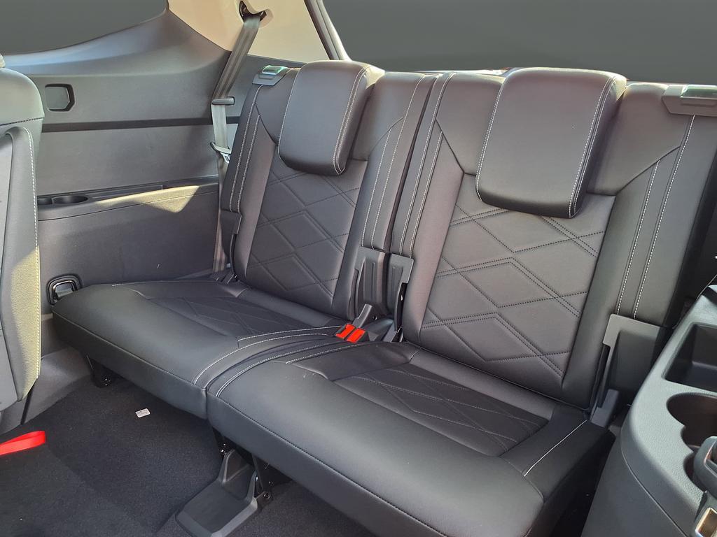 new 2026 Volkswagen Atlas car, priced at $44,758