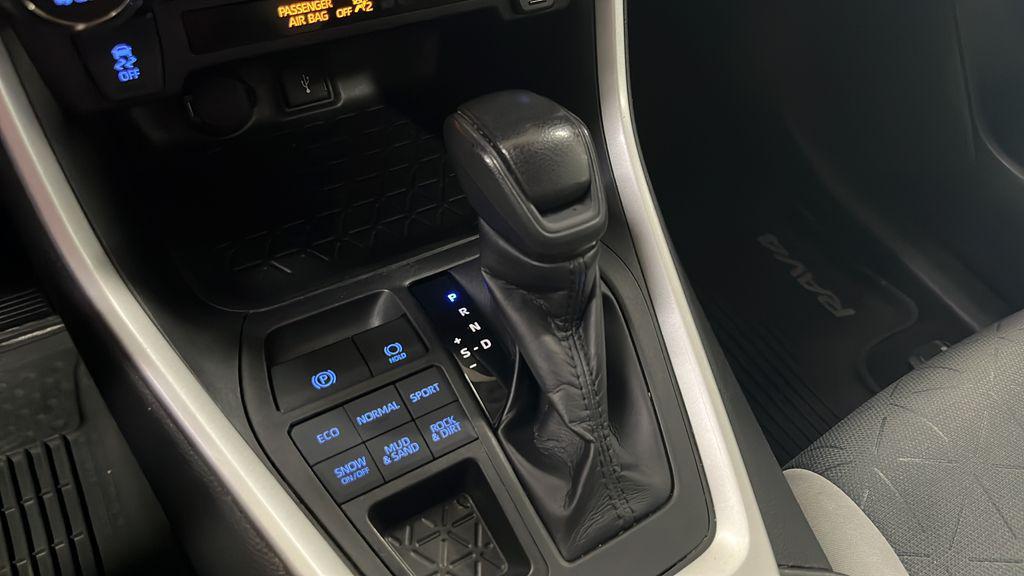 used 2020 Toyota RAV4 car, priced at $24,457