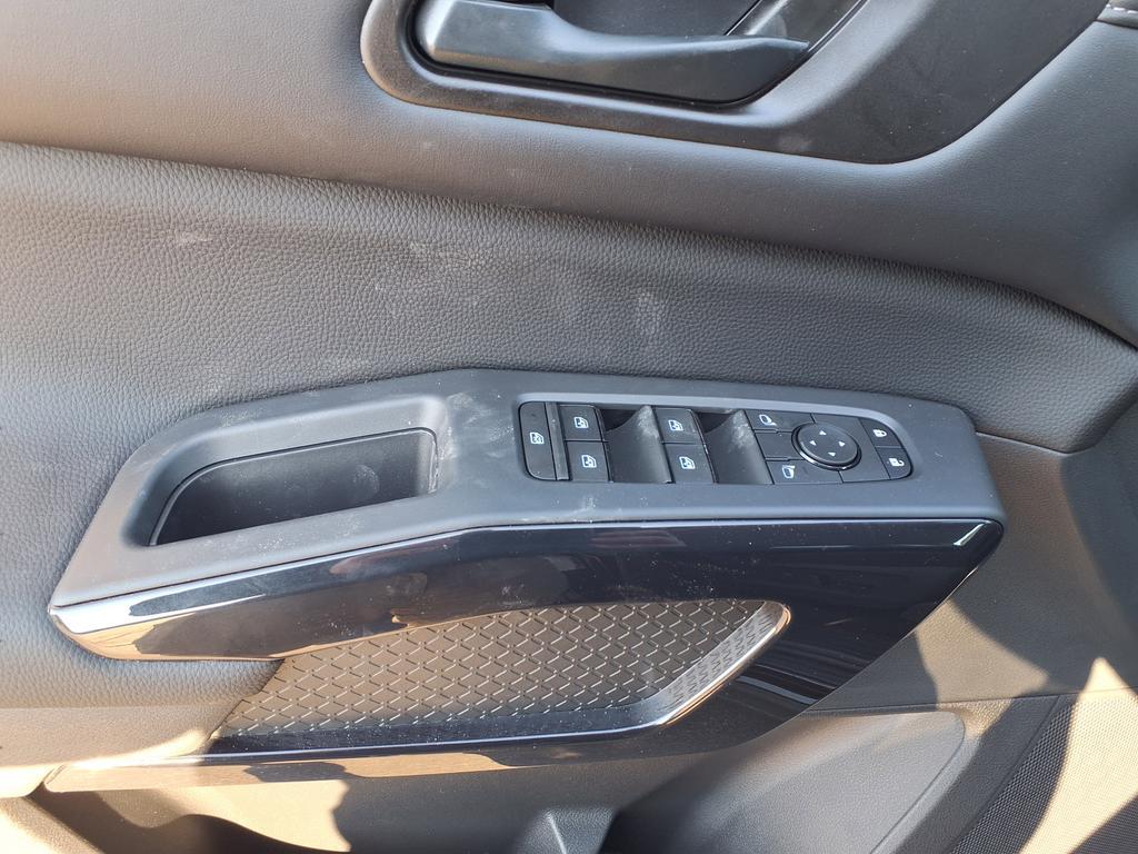 new 2026 Nissan Pathfinder car, priced at $39,655