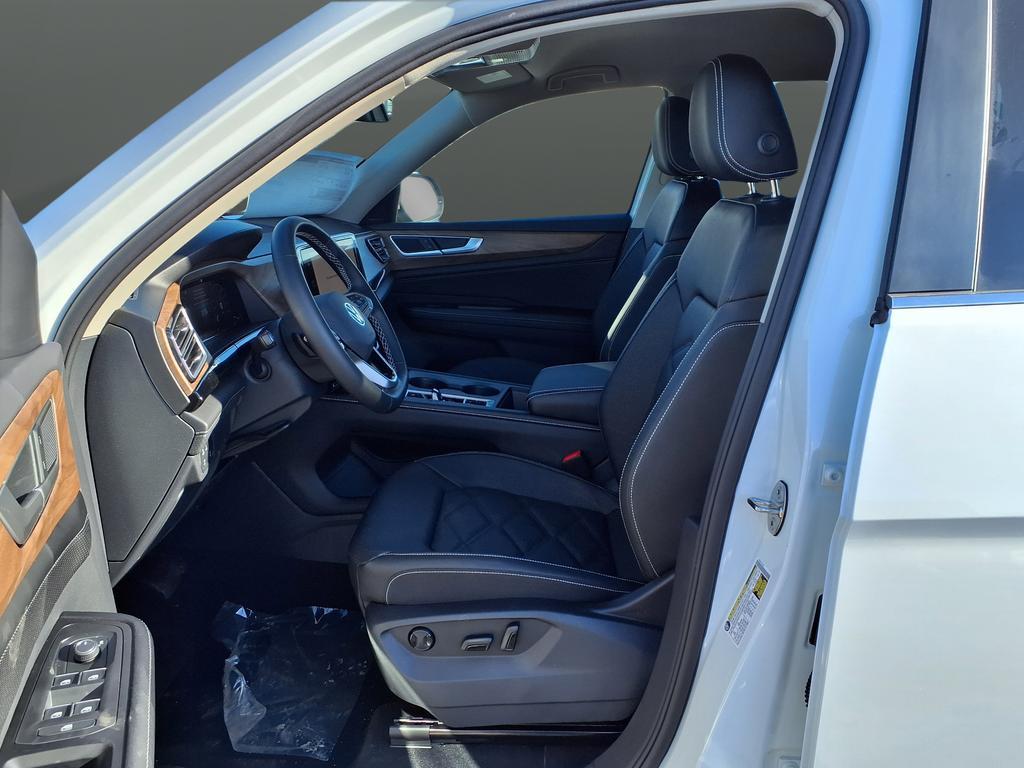 new 2026 Volkswagen Atlas car, priced at $39,377