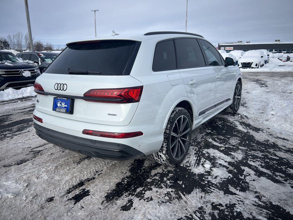 used 2022 Audi Q7 car, priced at $33,577
