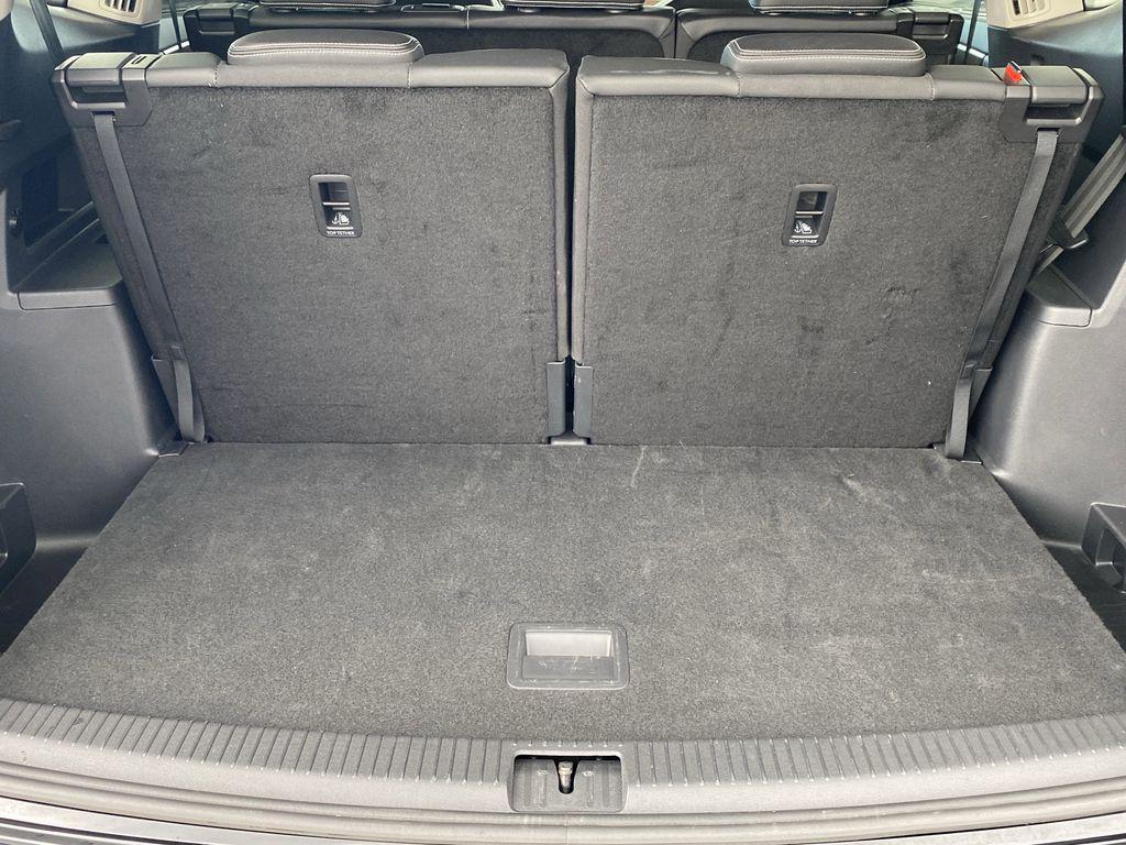 used 2025 Volkswagen Atlas car, priced at $31,982