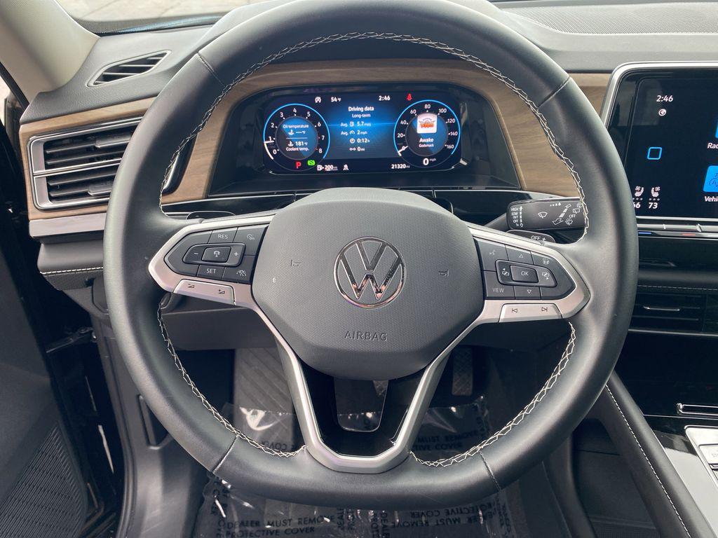 used 2025 Volkswagen Atlas car, priced at $31,982