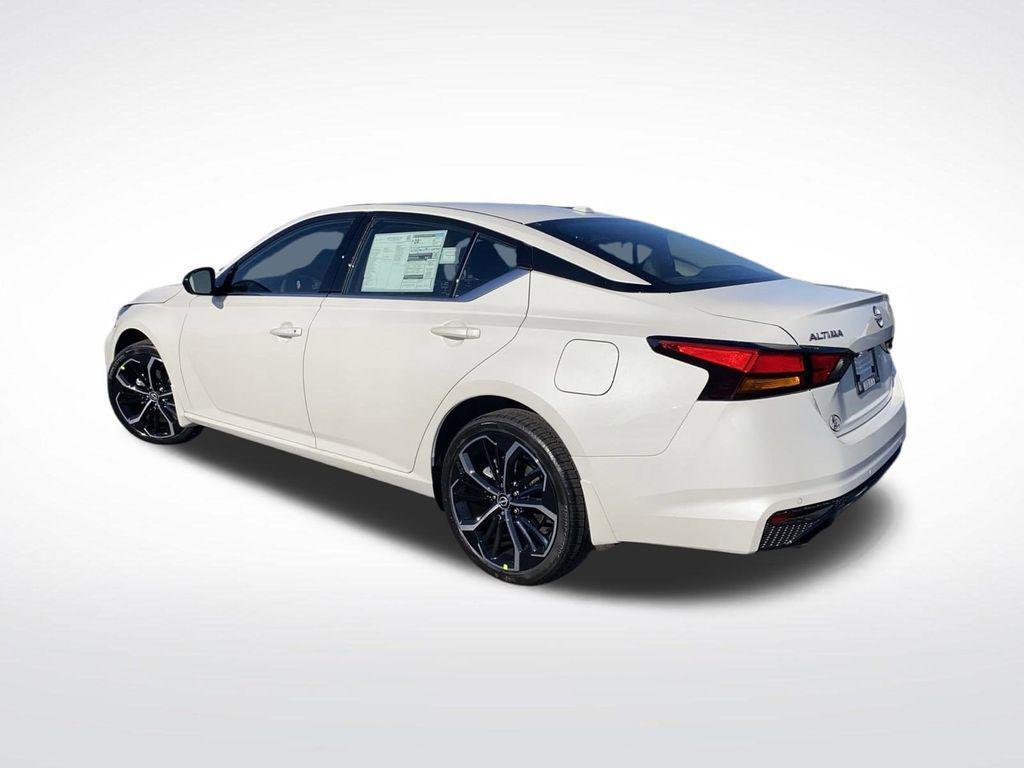 new 2025 Nissan Altima car, priced at $30,510