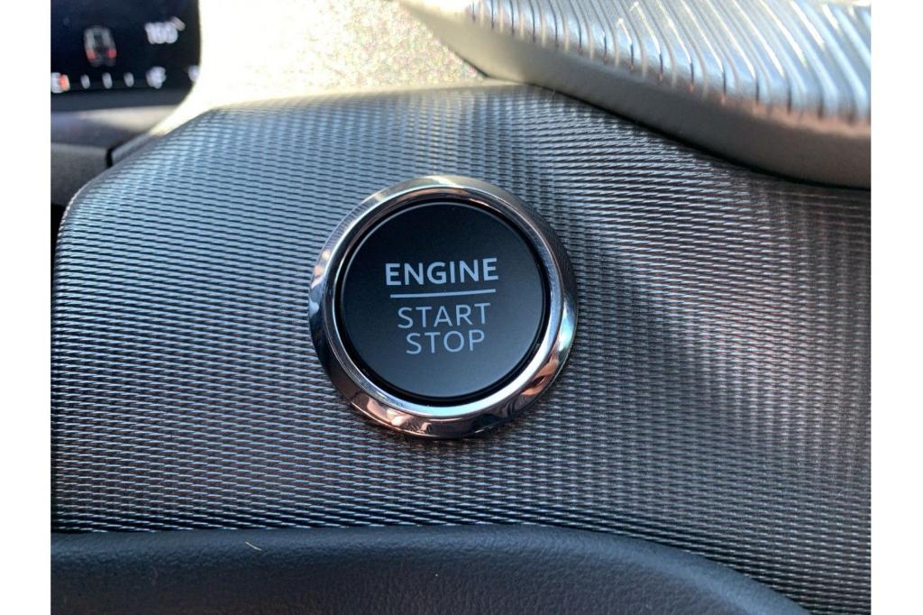 new 2025 Ford Explorer car, priced at $60,490