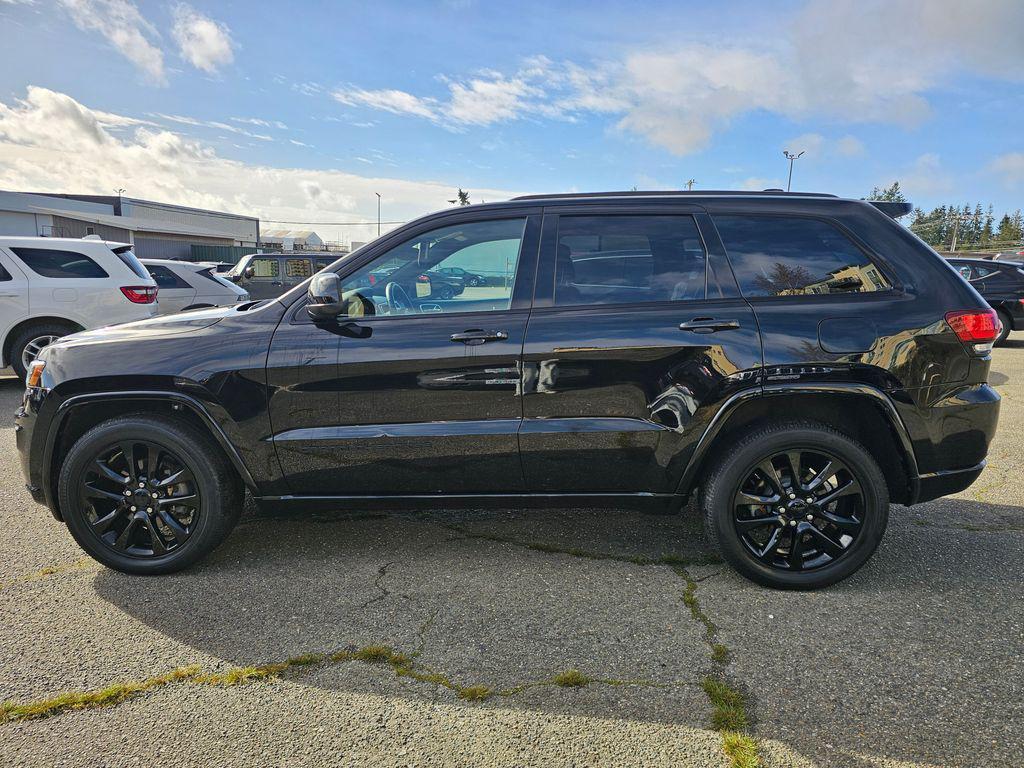 used 2017 Jeep Grand Cherokee car, priced at $21,995