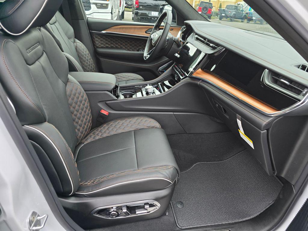 new 2026 Jeep Grand Cherokee L car, priced at $59,169