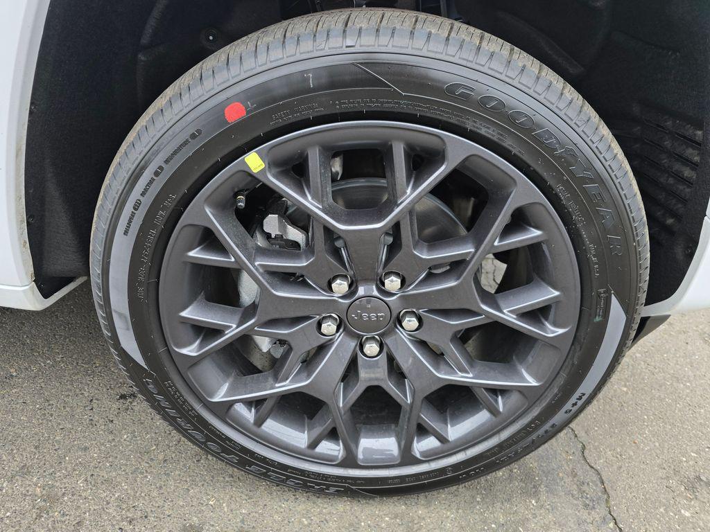 new 2026 Jeep Grand Cherokee L car, priced at $59,169