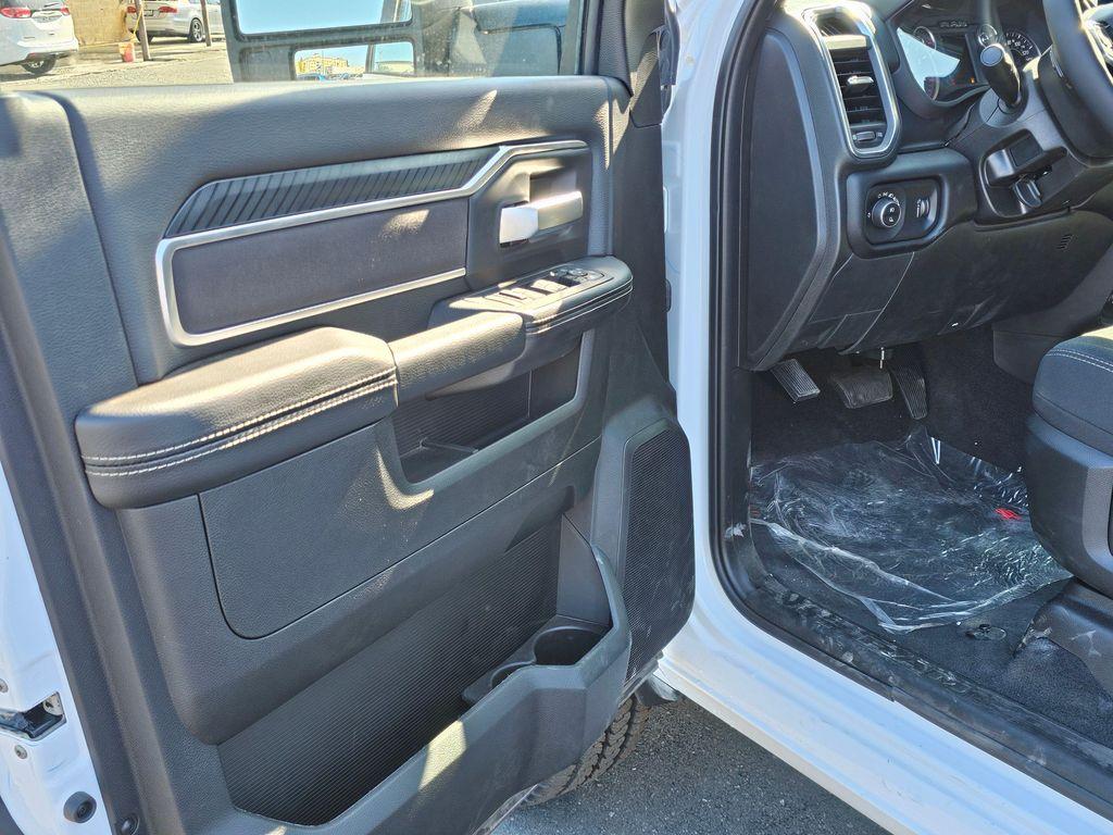 new 2025 Ram 2500 car, priced at $62,160