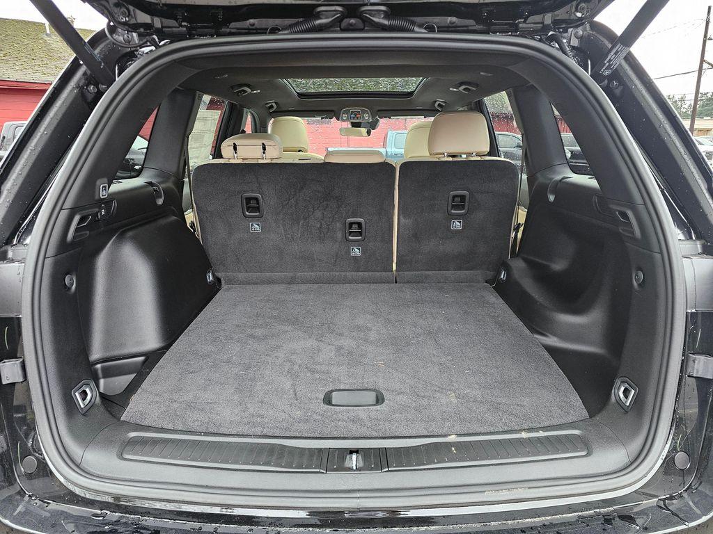 new 2025 Jeep Grand Cherokee car, priced at $47,760