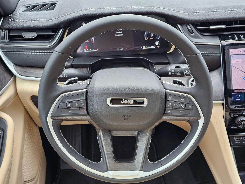 new 2025 Jeep Grand Cherokee car, priced at $47,760