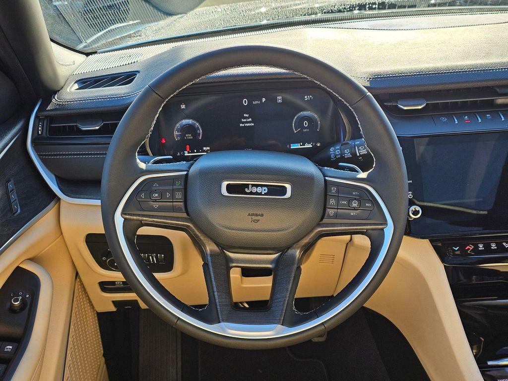 new 2026 Jeep Grand Cherokee car, priced at $49,805