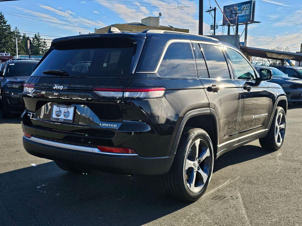new 2026 Jeep Grand Cherokee car, priced at $49,805