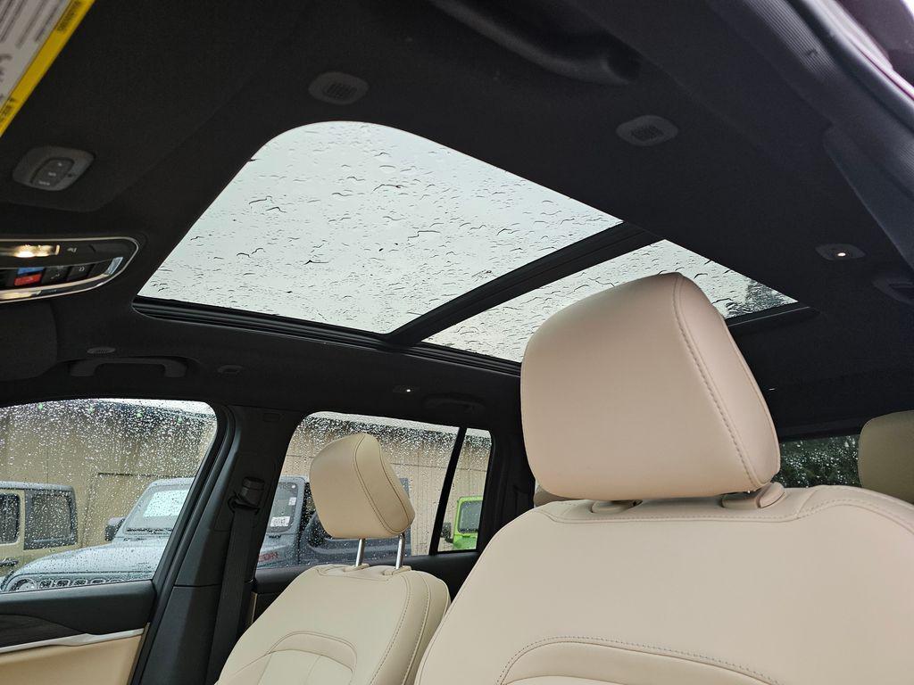 new 2026 Jeep Grand Cherokee car, priced at $44,585