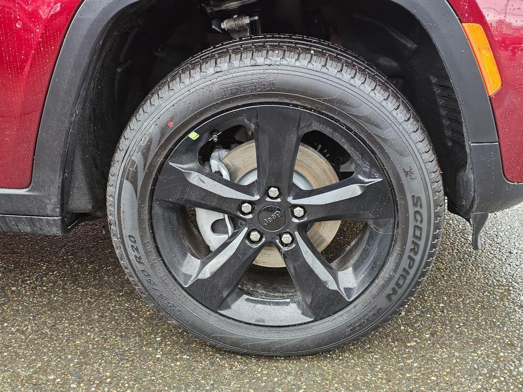 new 2026 Jeep Grand Cherokee car, priced at $44,585