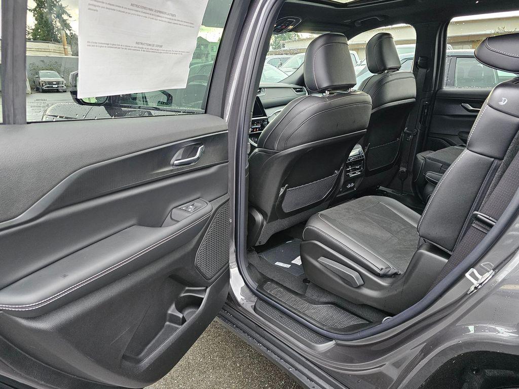 new 2025 Jeep Grand Cherokee L car, priced at $38,830