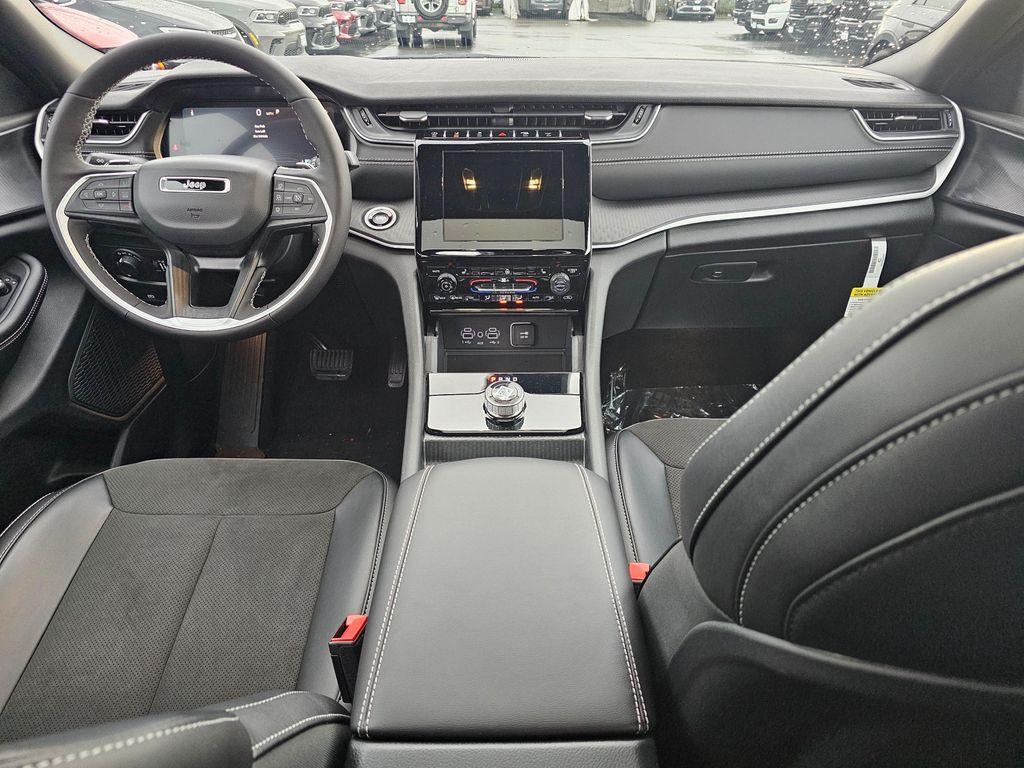 new 2025 Jeep Grand Cherokee L car, priced at $38,830